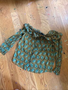 Women’s Off-Shoulder elephant print Blouse in green and Mustard